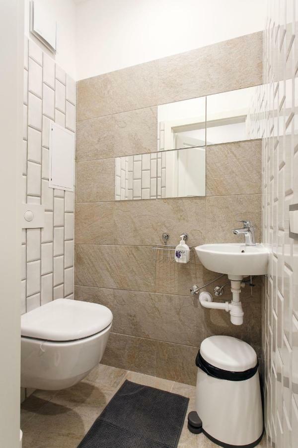 #Stayhere 3Bdr Modern & Stylish Apartment - Heart Of Old Town By Houseys Βίλνιους Εξωτερικό φωτογραφία